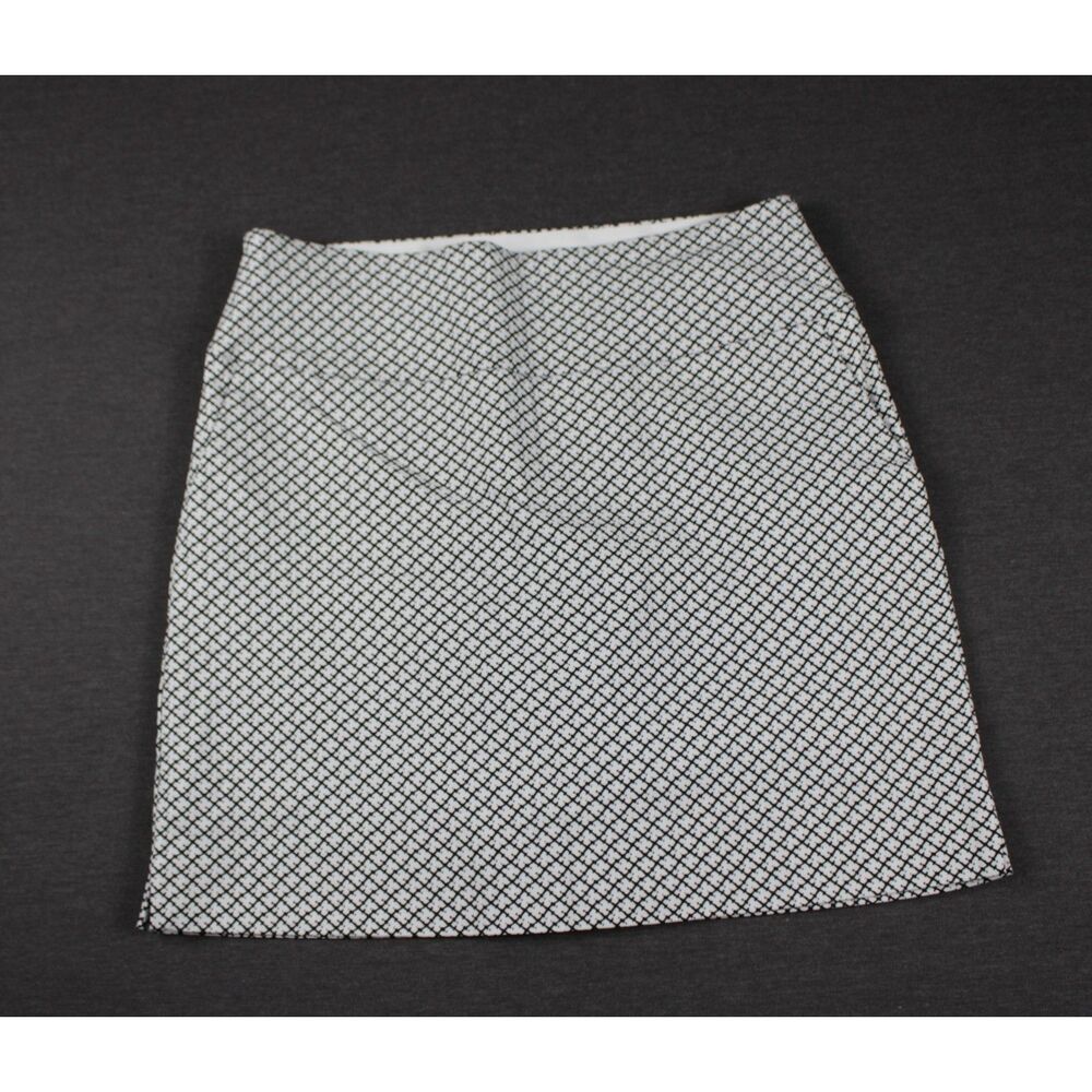 UP! Black White Geometric Pull-On Skort Size Small